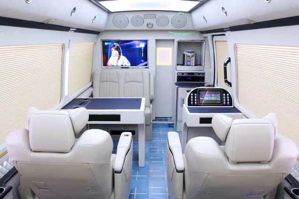 颜值与实力并存-丰田考斯特12座旗舰版“超级商务车”