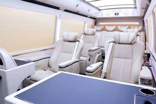 颜值与实力并存-丰田考斯特12座旗舰版“超级商务车”