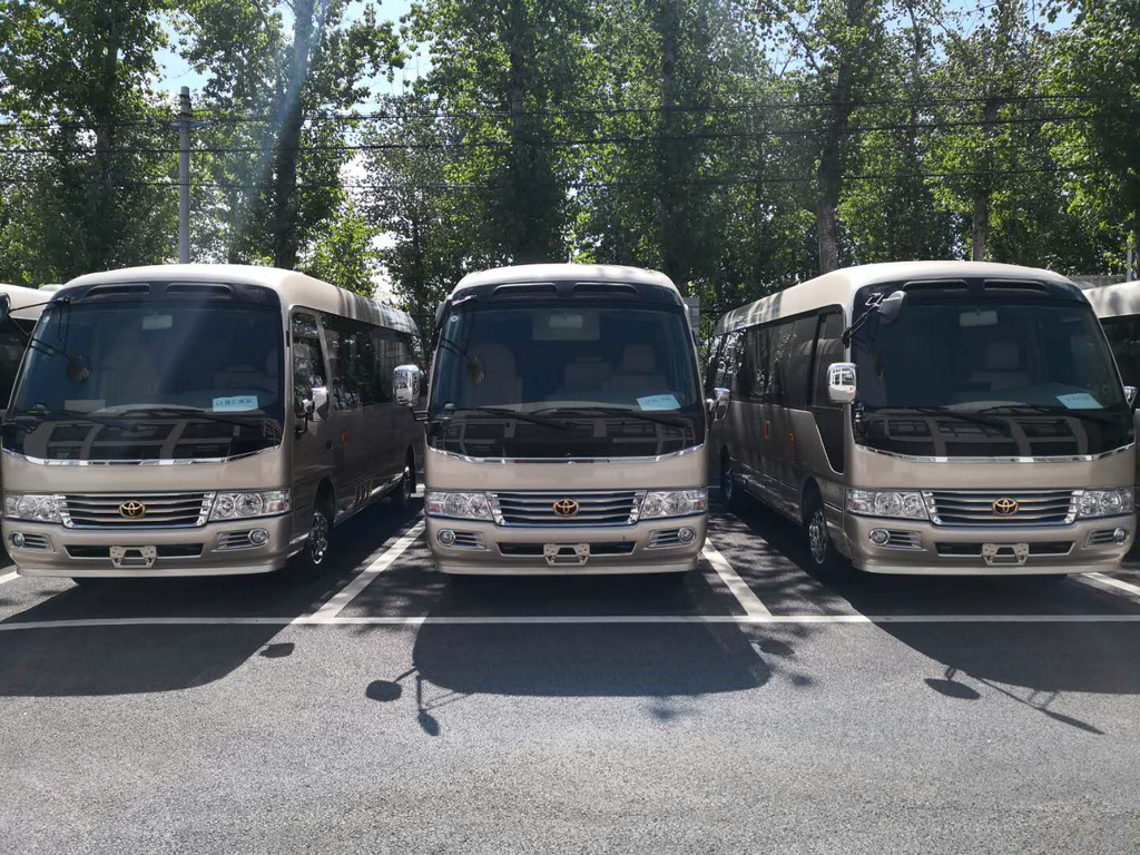 丰田考斯特外观照 丰田考斯特外观照
