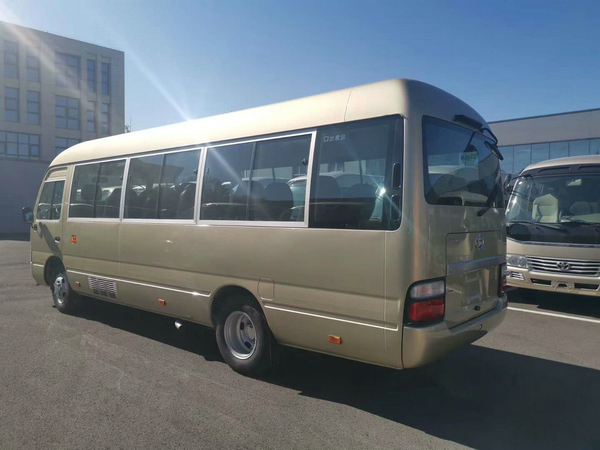 丰田柯斯达考斯特20座40v6全金色高级版到店